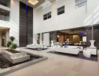 Lobby 2 Embassy Suites by Hilton Kansas City Olathe