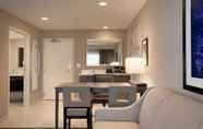 Bedroom 3 Embassy Suites by Hilton Kansas City Olathe