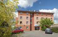 Exterior 2 Brit Hotel Confort Montauban