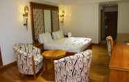 Bedroom 5 Araliya Green Hills Hotel