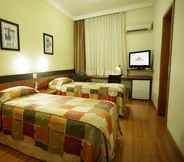 Kamar Tidur 4 Eston Hotel