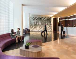 Sảnh chờ 2 Courtyard by Marriott Shin-Osaka Station