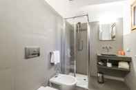 Toilet Kamar Le Scuole - ColleMassari Hospitality