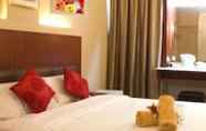 Kamar Tidur 2 The Landmark Hotel