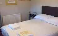 Kamar Tidur 6 Barons Court Hotel