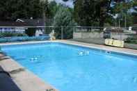 Swimming Pool Jell-E-Bean Campground and Trailers