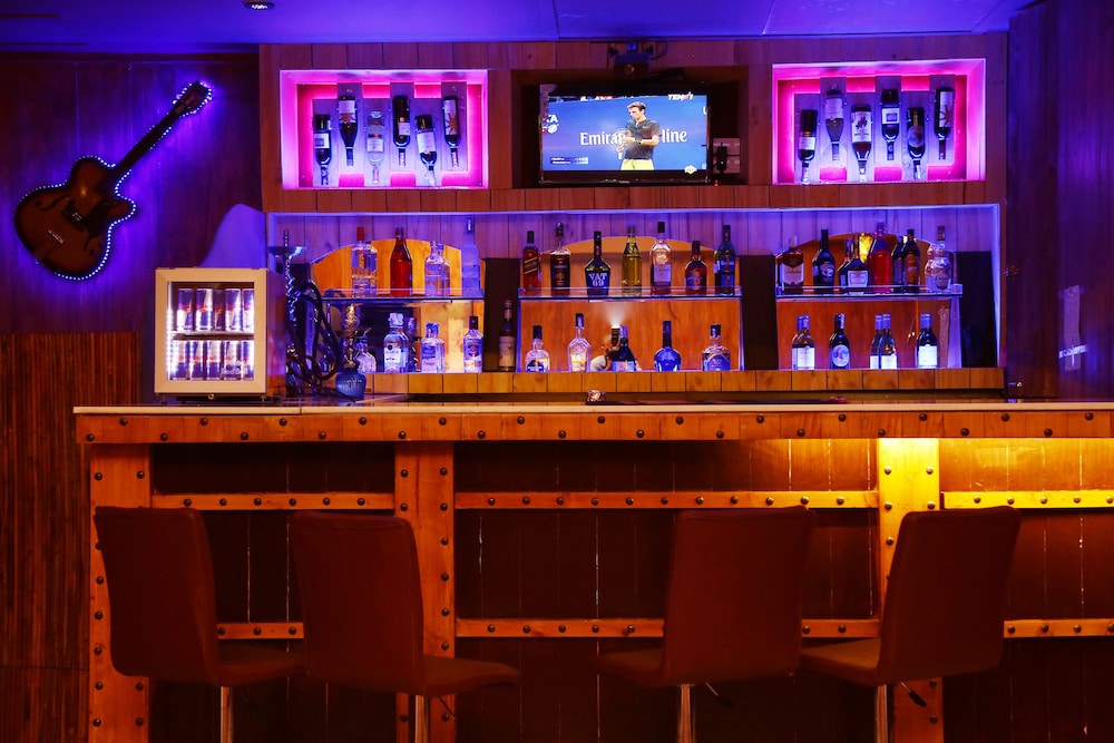 Bar, Kafe dan Lounge Snow Touch Resort (Shri Nath Group)