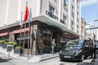 Bên ngoài Dencity Hotel