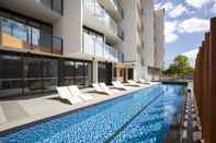 Swimming Pool Caroline Serviced Apartments Sandringham