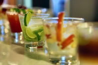 Bar, Cafe and Lounge TRYP by Wyndham São Paulo Guarulhos Airport (Transit Hotel)