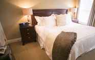 Bedroom 2 124 on Queen Hotel & Spa