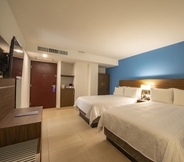 Bilik Tidur 2 Holiday Inn Express Merida Centro, an IHG Hotel