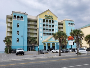 Exterior 4 Holiday Terrace Beachfront Hotel, a By The Sea Resort