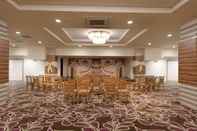 Functional Hall Royal Garden Beach Hotel - All Inclusive