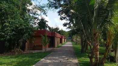 Bên ngoài 4 Racha Herb Gardens