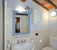 In-room Bathroom 4 Torre Del Cielo