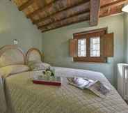 Bedroom 4 Villa Casalguidi