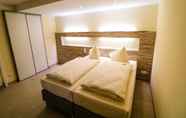 Kamar Tidur 6 Petul Apart Hotel Ernestine