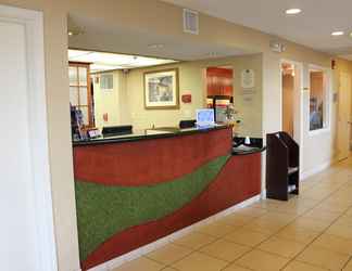 Lobby 2 Doral Inn & Suites Miami Airport West