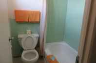 Toilet Kamar Shamrock Motel