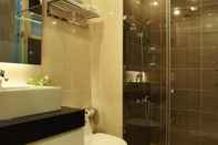 In-room Bathroom Yellow House Saigon Hotel
