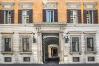 Bangunan Trevi Rome Suite