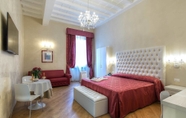 Kamar Tidur 2 Trevi Rome Suite