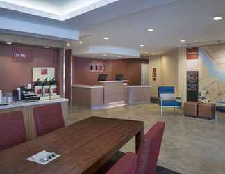 Lobby 2 TownePlace Suites by Marriott Ottawa Kanata