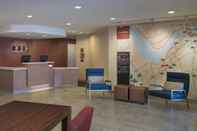 Lobby TownePlace Suites by Marriott Ottawa Kanata