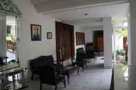 Lobby Hotel Kirana