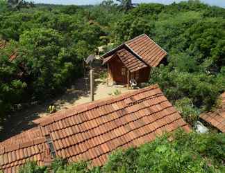 Luar Bangunan 2 Kirinda Beach Resort