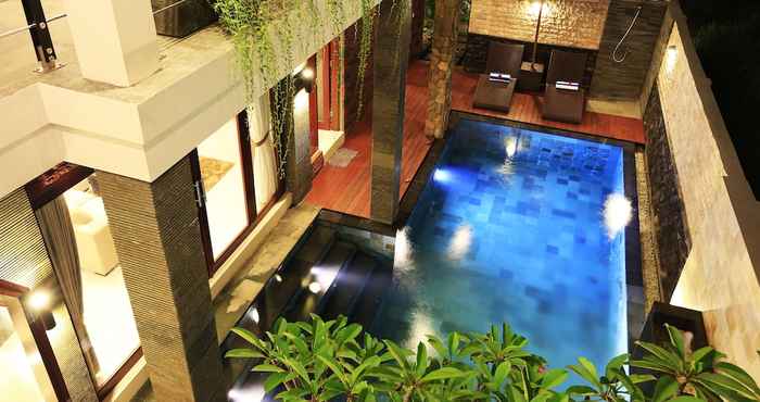 Kolam Renang The Garga Beach Villas