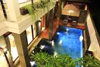 Kolam Renang The Garga Beach Villas