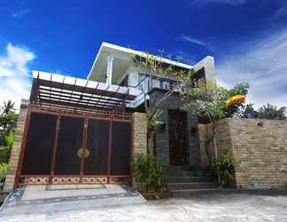 Exterior 2 The Garga Beach Villas