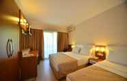 Bedroom 6 Annabella Park Hotel