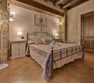 Bedroom 6 Bed & Breakfast Le Oasi