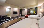 Bedroom 3 Forward Suites I