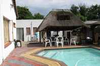Swimming Pool Mohlongwafatshe Guest House