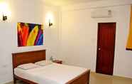 Bedroom 6 Roy Villa Beach Hotel