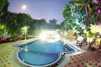 Kolam Renang Wet Water Resort