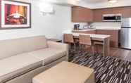 Common Space 7 Microtel Inn & Suites By Wyndham Bonnyville