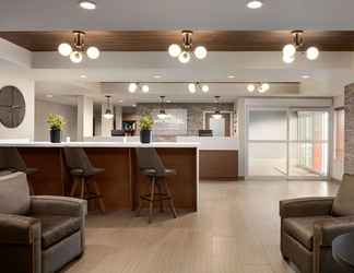 Lobby 2 Microtel Inn & Suites By Wyndham Bonnyville