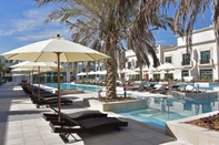 Swimming Pool Al Seef Resort & Spa by Andalus