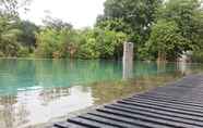 Kolam Renang 4 Garcinia Leaf