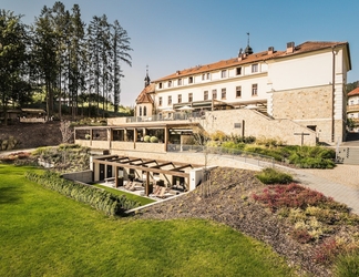 Exterior 2 Wellness & spa hotel Augustiniánský dům