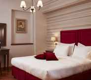 Bilik Tidur 2 Nefeles Mainalon Luxury Residences & Lounge