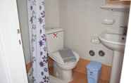 Toilet Kamar 4 Cyclades