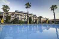 สระว่ายน้ำ Alambique Hotel Resort & Spa