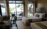 Kamar Tidur 4 Aiyanar Beach and Dive Resort