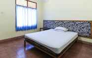 Bedroom 7 Mertha Jati Hotel & Bungalow